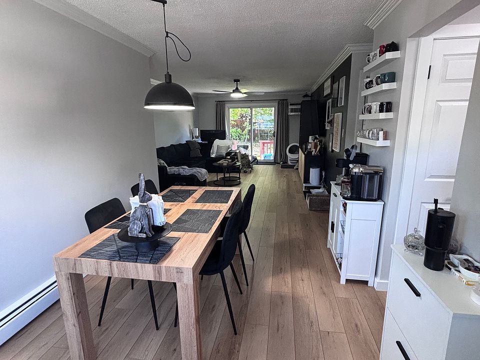 1st image of 260 Village Dr APT 260