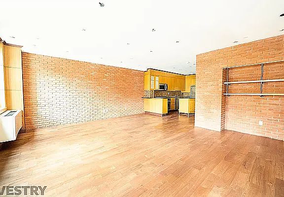 5th image of 1400 York Ave APT 5