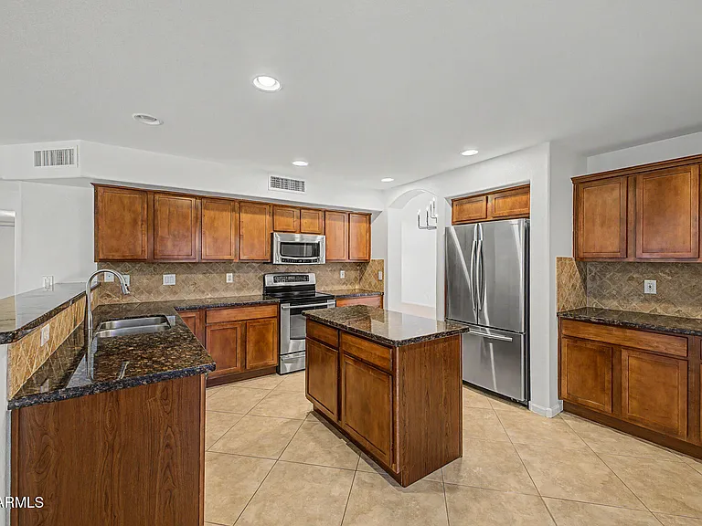 8805 W Alex Ave — Photo 8