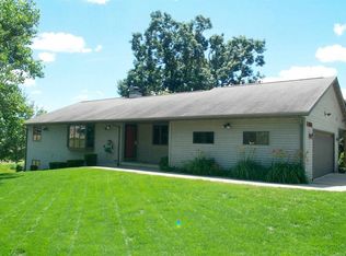 10841 Smokey Mountain Trl, Blue Mounds, WI 53517