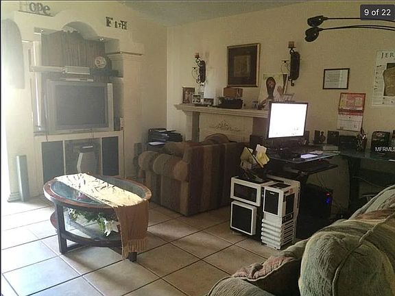 3rd image of 2442 Shelby Cir