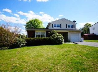 12 London Dr, East Brunswick, NJ 08816