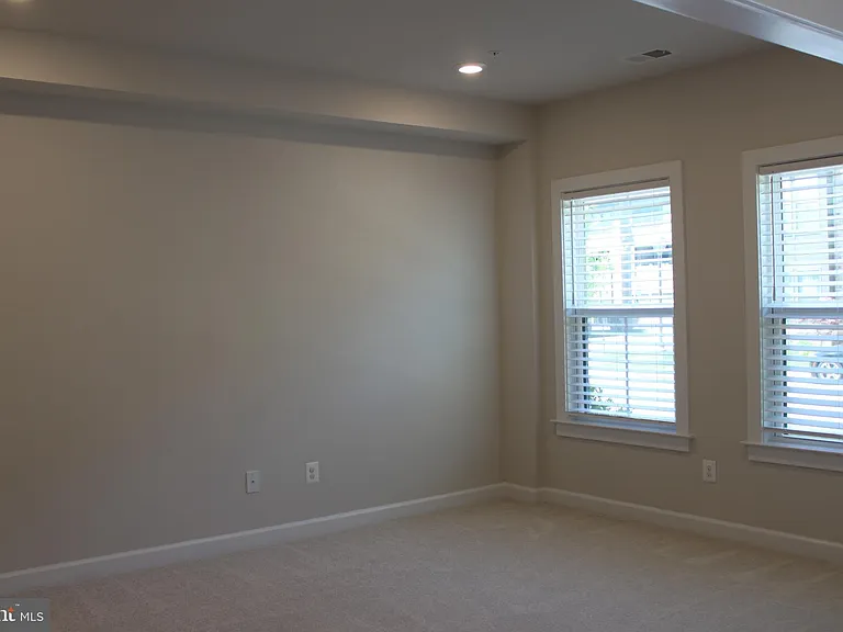 22268 Philanthropic Dr — Photo 3