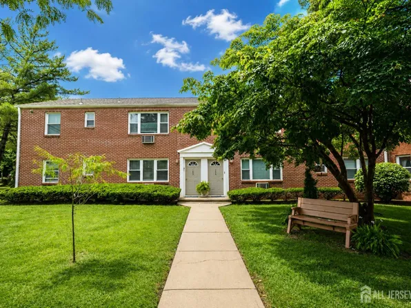 50 Fox Rd APT 2A, Edison, NJ 08817