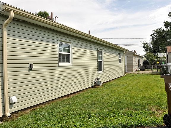 3rd image of 437 Glenwood Ave