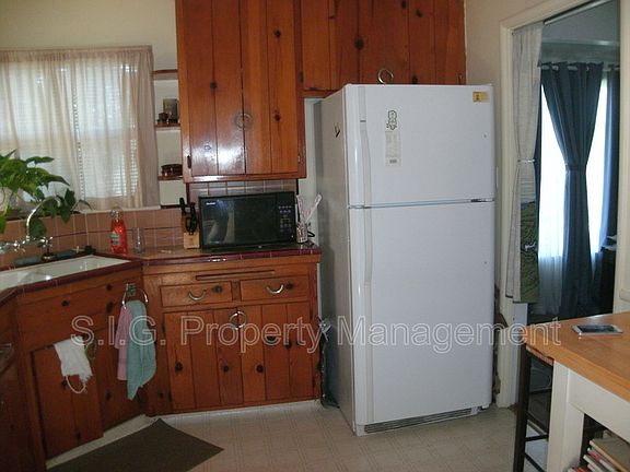 3rd image of 10650 Langmuir Ave