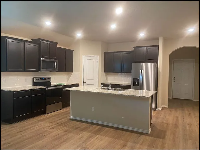 113 Gunther Way — Photo 2