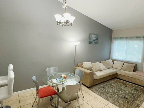 Living Room/Dinning Room
