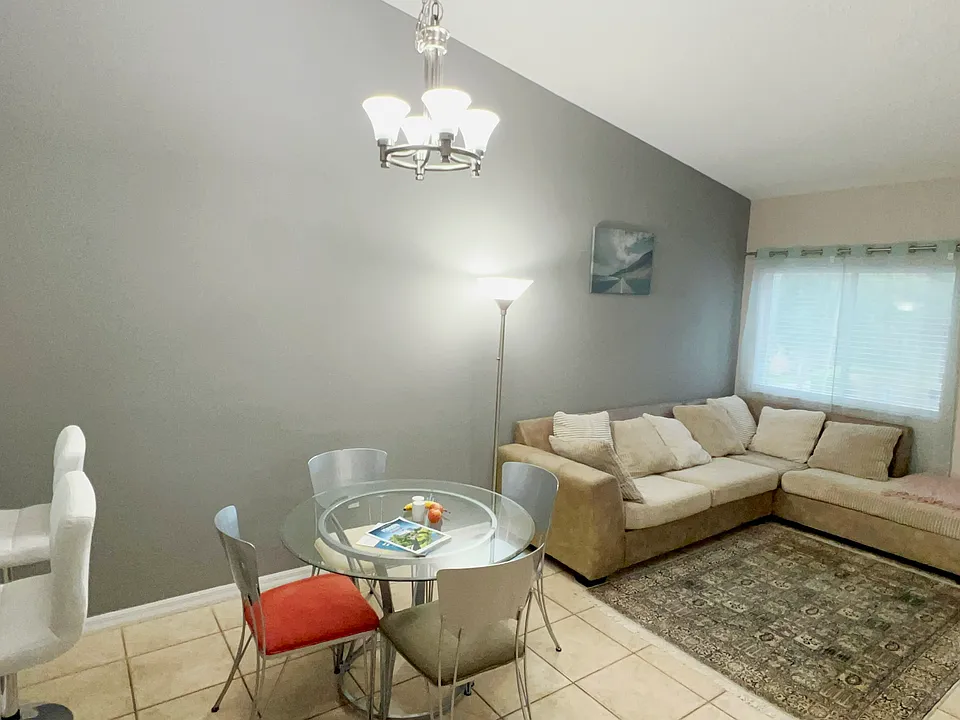 Living Room/Dinning Room