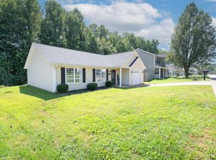 466 Pleasant Green Dr, Inman, SC 29349