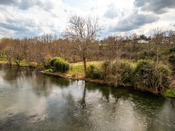 Parrott River Rd, Parrott, VA 24132