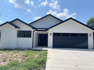 810 N Water St, Butler, MO 64730