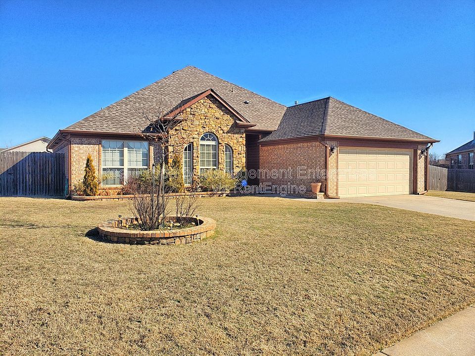 1st image of 329 Madison Place Dr