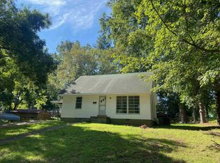 321 Hillsboro St, Greenfield, TN 38230