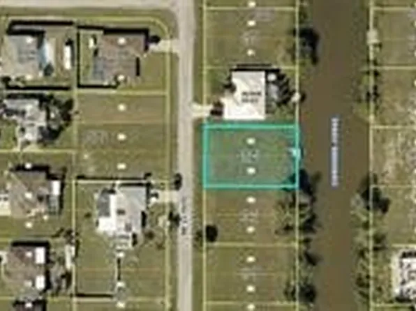 1311 NE 13th Pl, Cape Coral, FL 33909