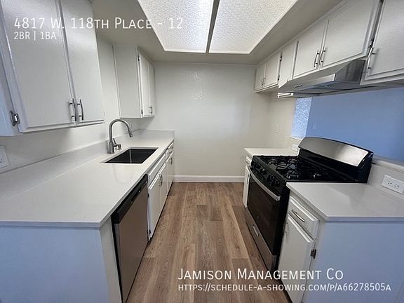 5th image of 4817 W 118th Pl APT 12