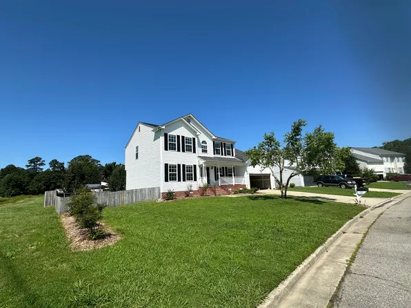 105 Tallyho Dr, Yorktown, VA 23693