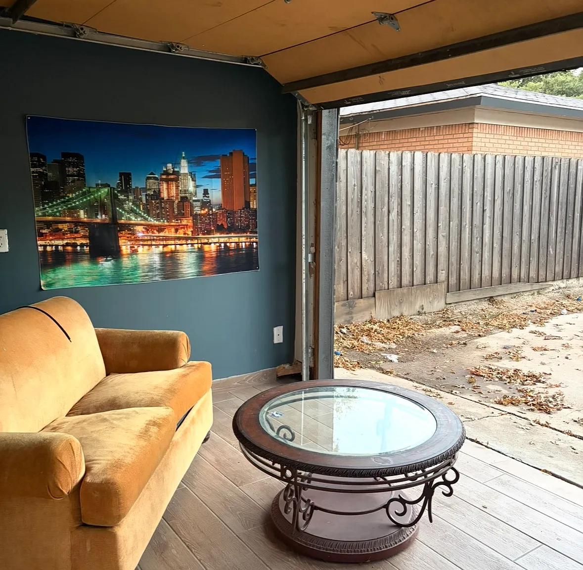 7 bed, 2069 sqft, $3,800 — Photo 3