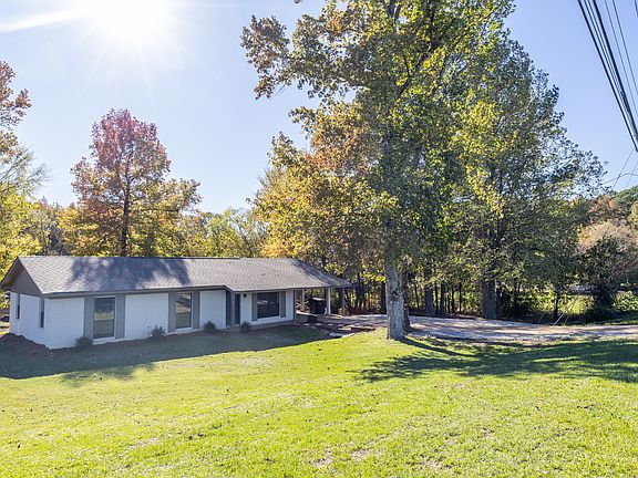 2nd image of 218 McElroy Dr