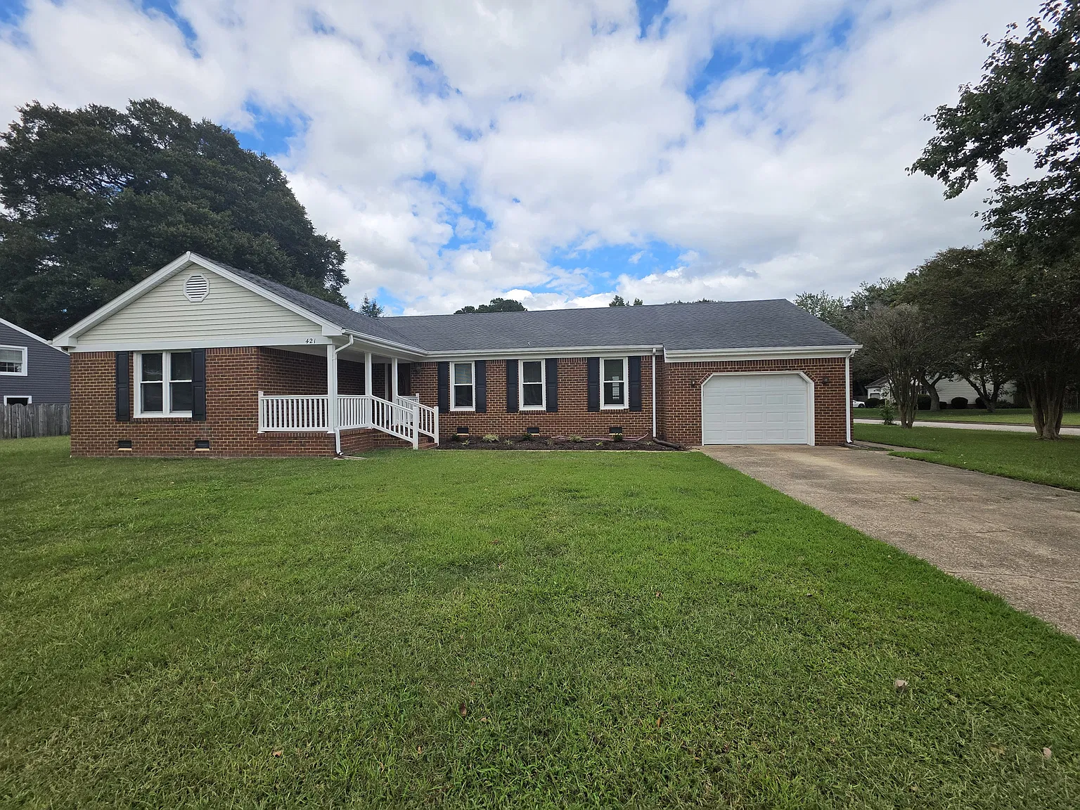 4 bed, 2.5 bath, 2225 sqft, $2,845 — Photo 1