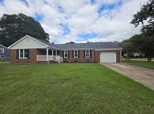 421 Currituck Dr, Chesapeake, VA 23322