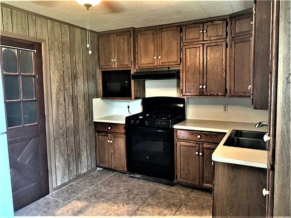 3rd image of 2110 Owens Ave