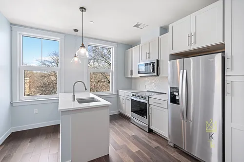 136 Babcock St #215 Photo 1