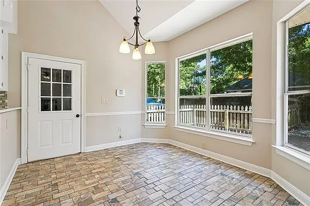 125 Leah Dr — Photo 7