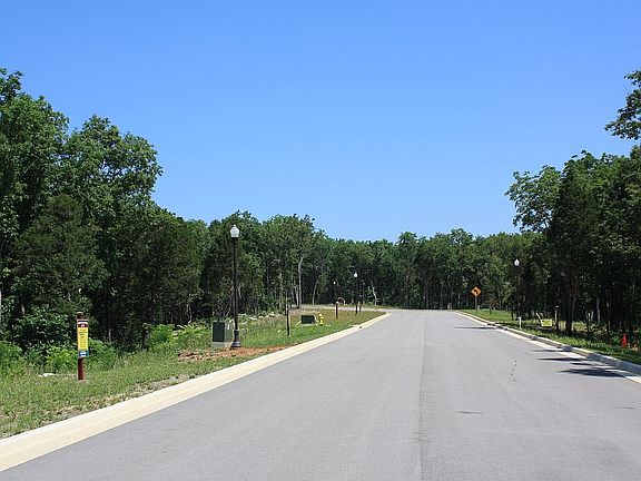 5th image of 4019 Hawks Way NE