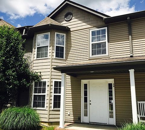2nd image of 45 Ariel Dr