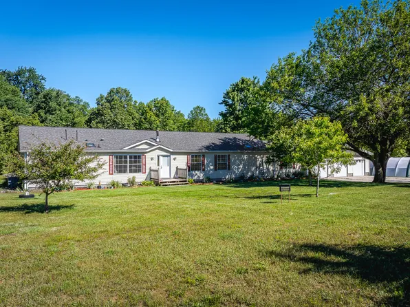 489 E Furness Rd, Michigan City, IN 46360