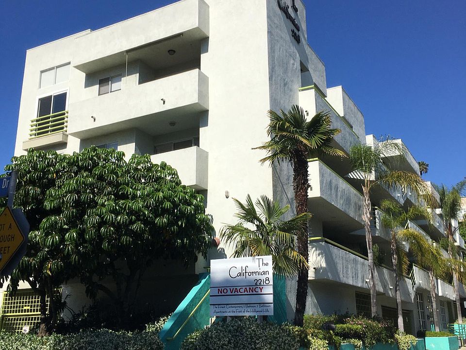 1st image of 2218 N Beachwood Dr APT 303