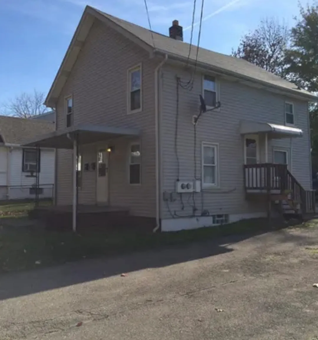 82 E Emerling Avenue — Photo 1
