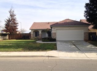 10490 N Baird Ave, Fresno, CA