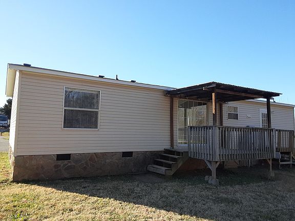 3rd image of 1949 Ellick Dr