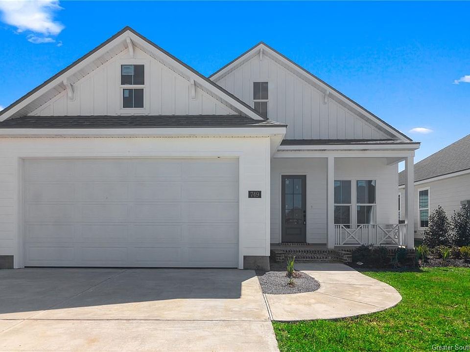 1st image of 749 Lakewood Pointe Dr