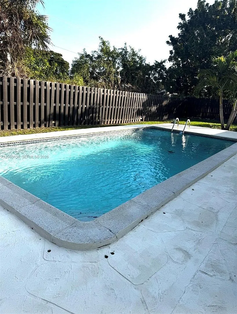 12635 SW 84th Ave Road 12635, Miami, FL 33156 — Photo 1