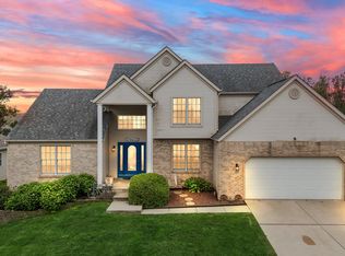 260 Moncrief Dr, Valparaiso, IN 46385