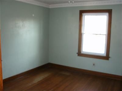 5th image of 627 Wilmington Ave