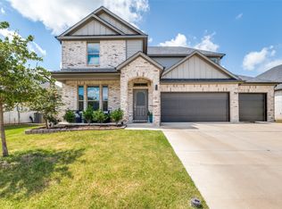 456 Leopold Trl, Waxahachie, TX 75165