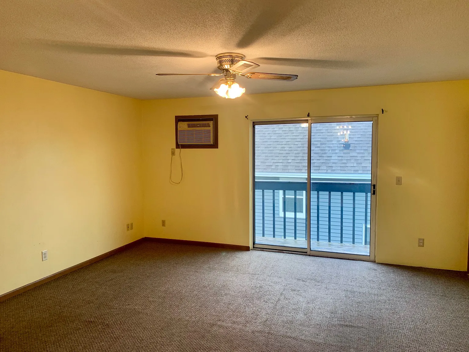 2 bed, $925 — Photo 3