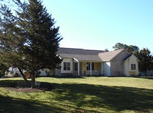 17759 E Shadow Lake Rd, Mount Vernon, IL 62864