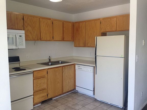 3rd image of 1119 W 425 S