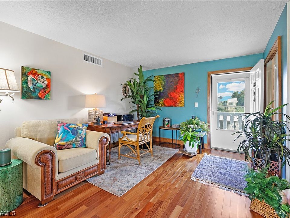 13551 Stratford Place Cir APT 202, Fort Myers, FL 33919 MLS