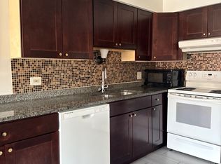 1658 Oakwood Ave #201A, Des Plaines, IL