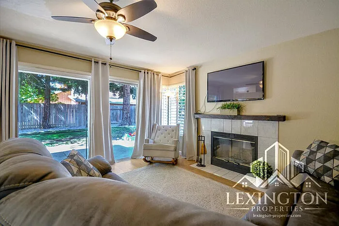 5941 Laguna Park Dr — Photo 7