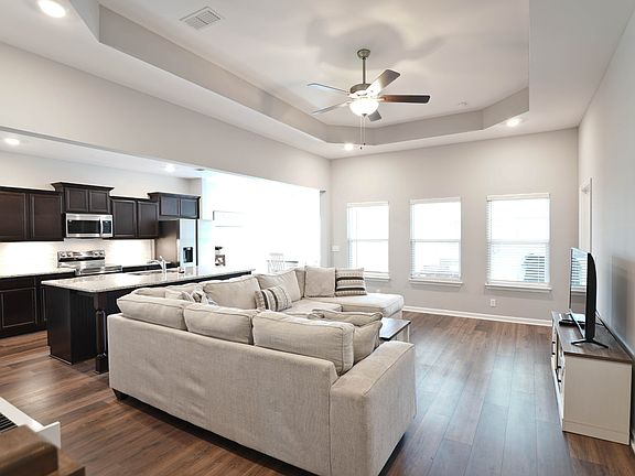 5th image of 2534 Fig Dr