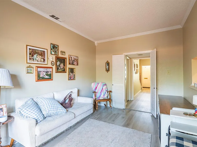 3729 Wakeforest St — Photo 10