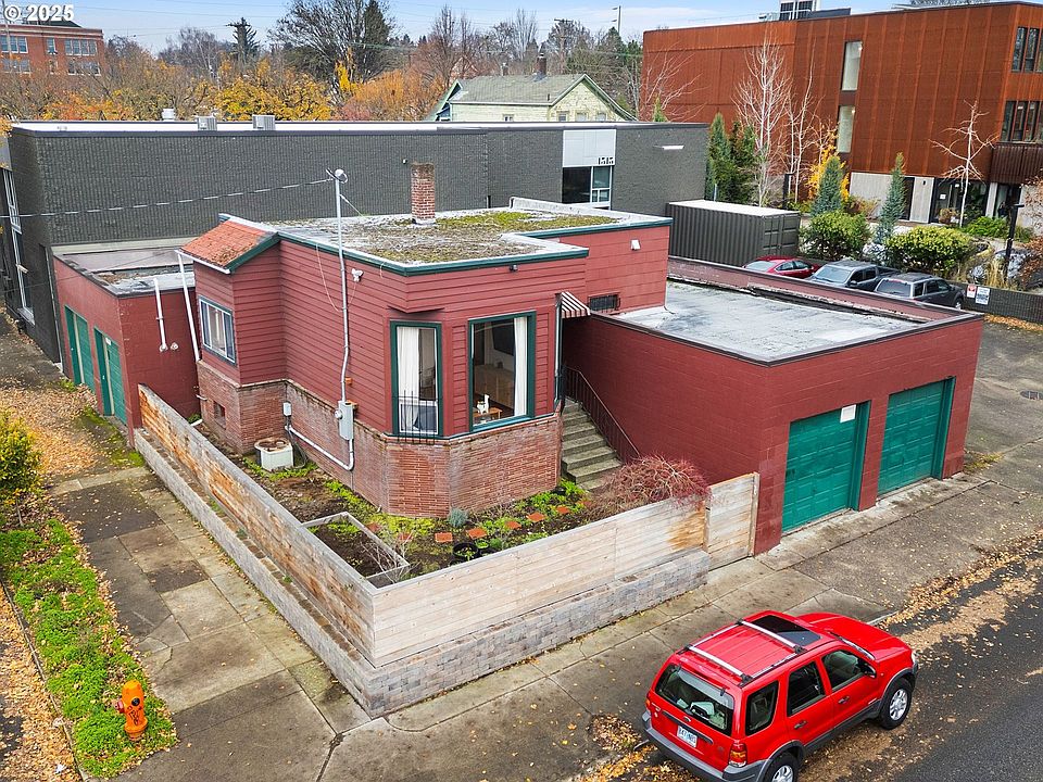 1st image of 1305 SE Belmont St
