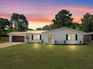 600 Burgundy Ln, Fort Walton Beach, FL 32547
